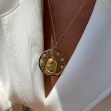 Cargar imagen en el visor de la galería, MEDALLA ·BELIEVE·