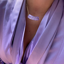 Cargar imagen en el visor de la galería, GARGANTILLA ·FLASH PURPLE· BY CRIS MATA