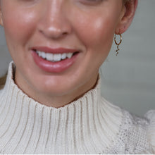 Cargar imagen en el visor de la galería, PENDIENTE ARO •LIL BOA•