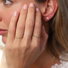 Cargar imagen en el visor de la galería, ANILLO ·WHITE MAY·