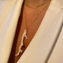 Cargar imagen en el visor de la galería, COLGANTE CORAL ·BORA BORA·